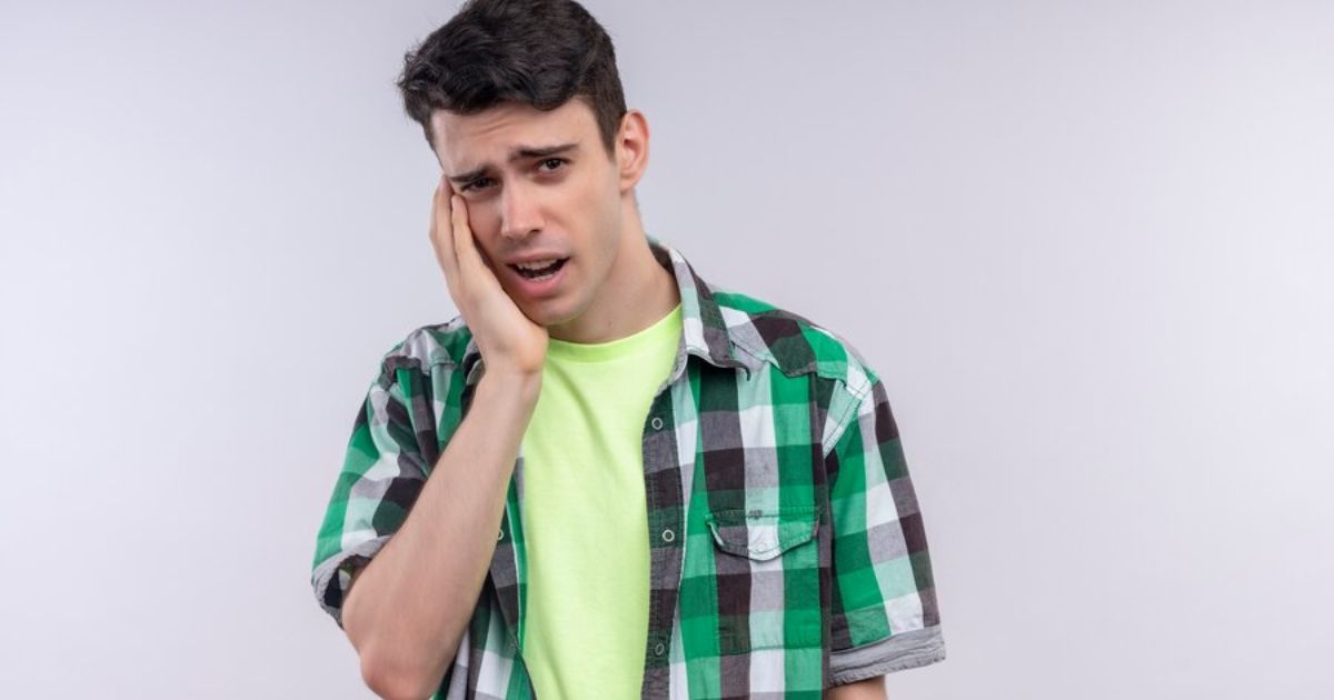 broken or chipped tooth emergency steps to take right away